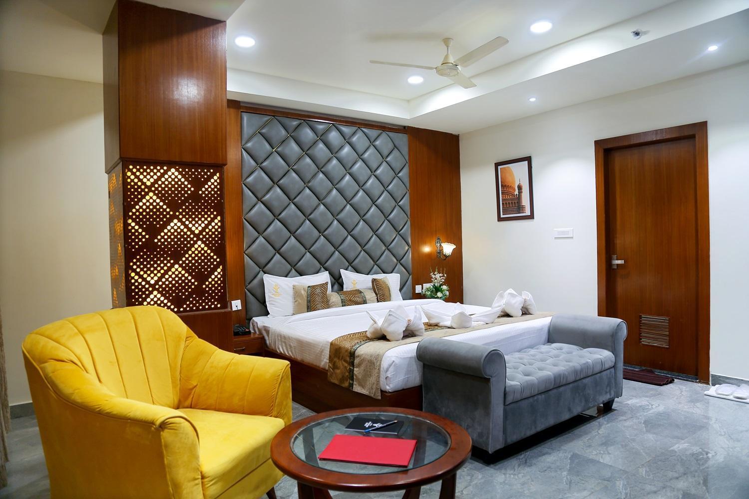 Hyderabad Grand Hotel 3*