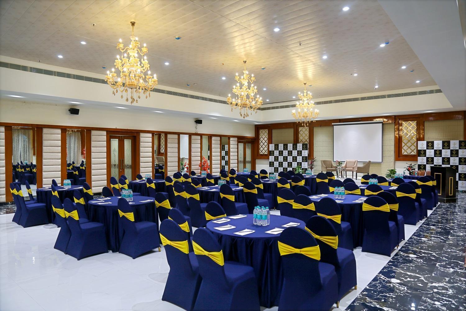 Hyderabad Grand Hotel