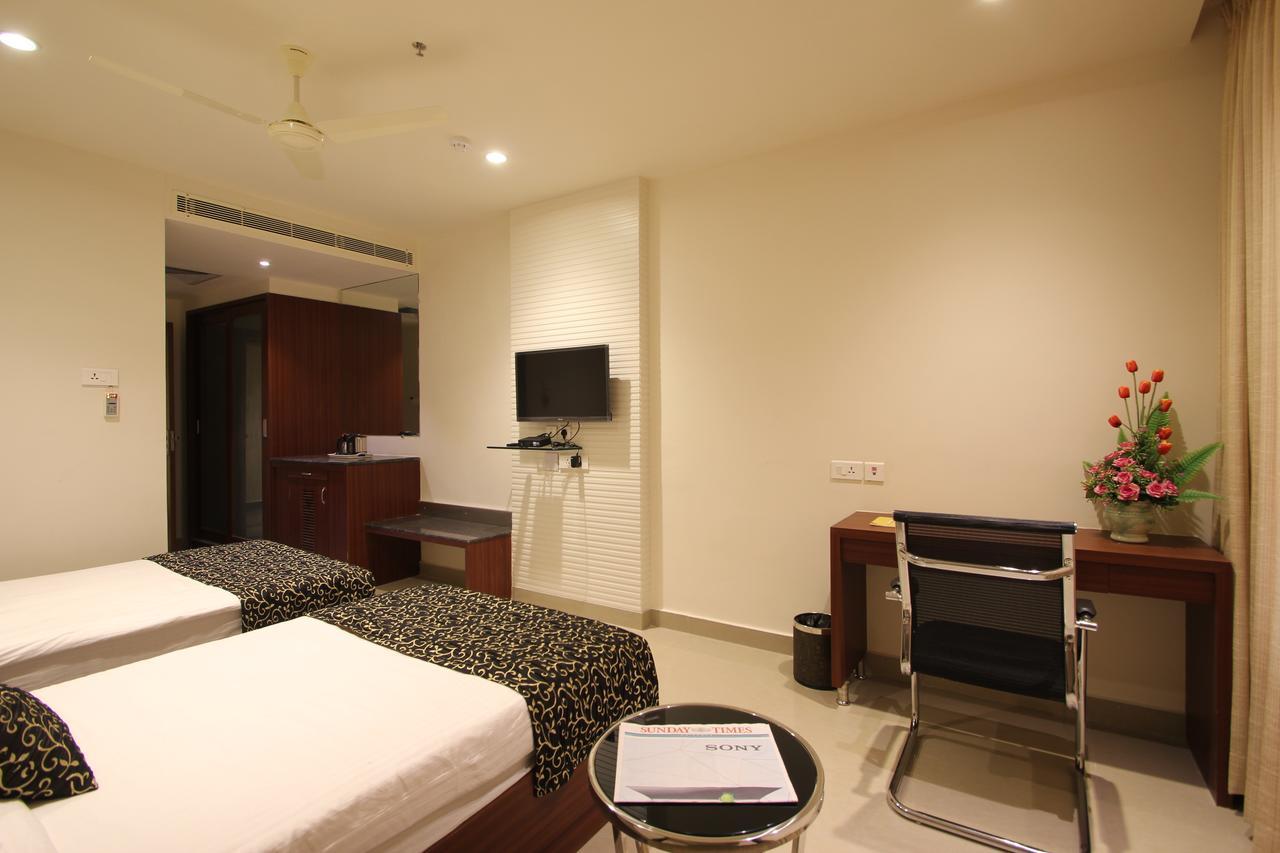 Hyderabad Grand 3*